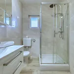 Gazic, No 3 Apartment