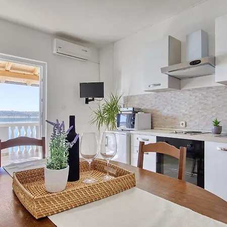 Apartamento Gazic, No 3 *