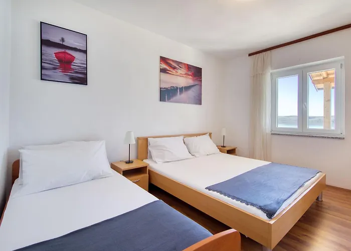 Gazic, No 3 Appartement *